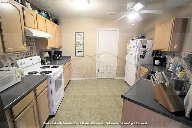 2708 Margesson Xing — Photo 5