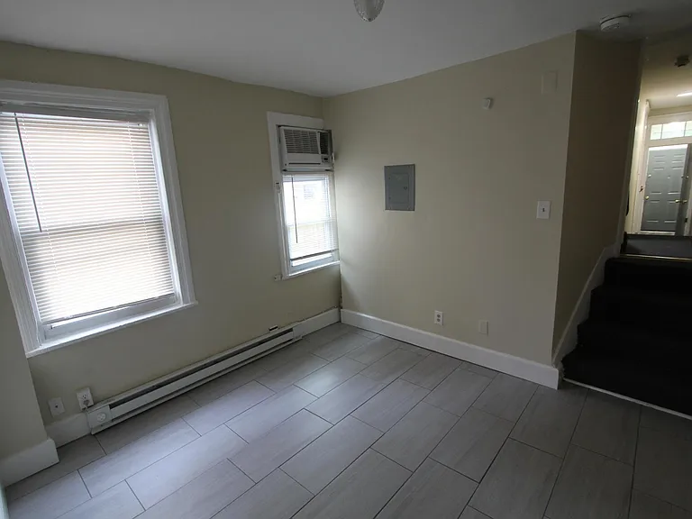 731 S 16th St #1R — Photo 5