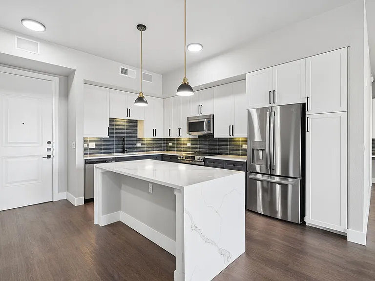 Hollings Post Oak — Photo 19