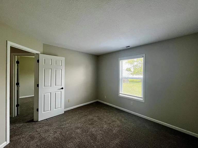 4367 Timber Creek Pkwy — Photo 23
