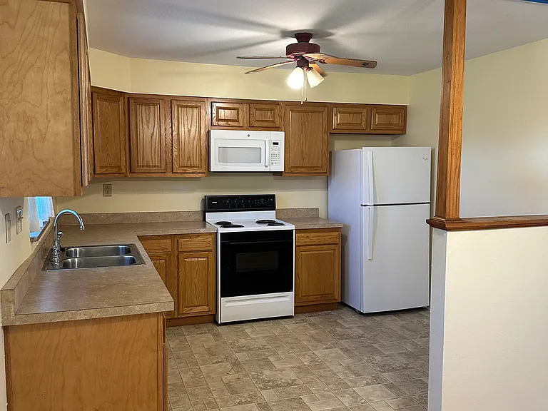 405 Fir St — Photo 10