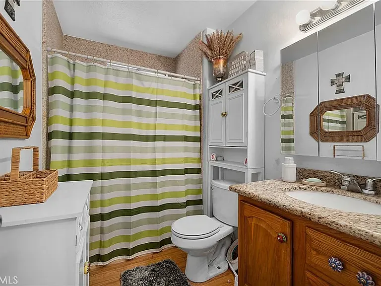 7516 Valaria Dr — Photo 9