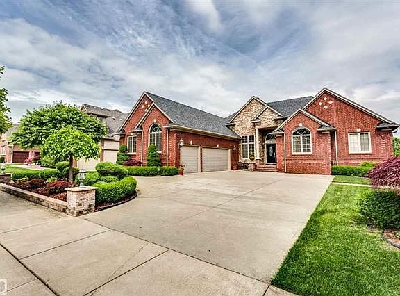2nd image of 54742 Glen Oaks Dr