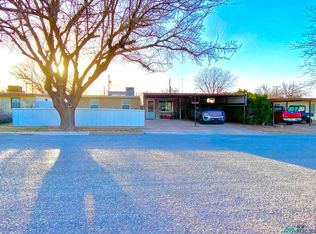 1409 8th St, Eunice, NM 88231