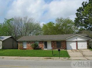 2606 S Fielder Rd, Arlington, TX 76015