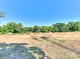 10055 E 590th Rd, Catoosa, OK 74015