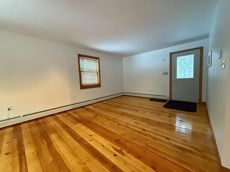 1418 Old Homestead Hwy — Photo 5