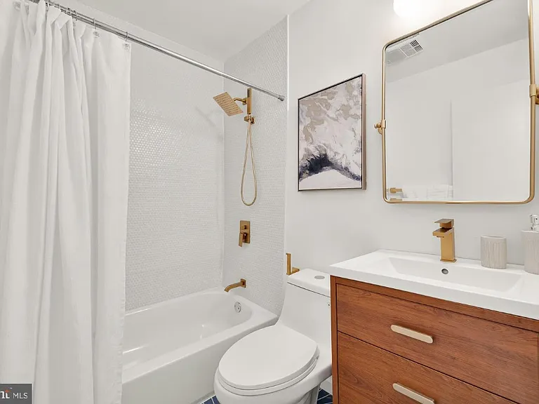6409 Forest Rd #A — Photo 14