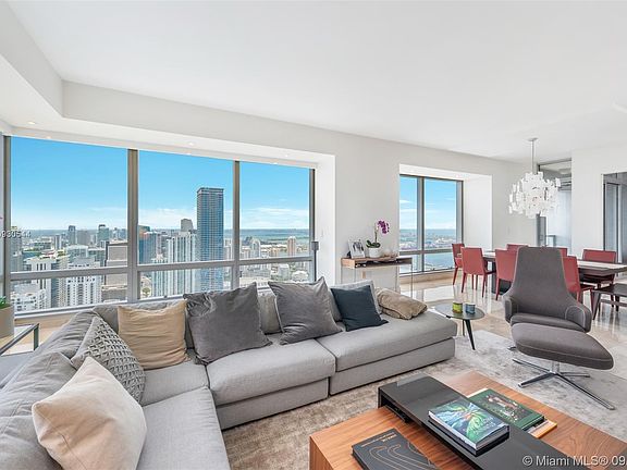 3rd image of 1425 Brickell Ave APT 62C