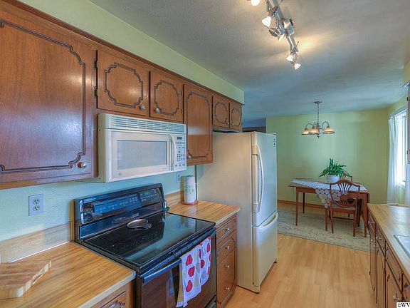 5th image of 312 Monroe Ct NE