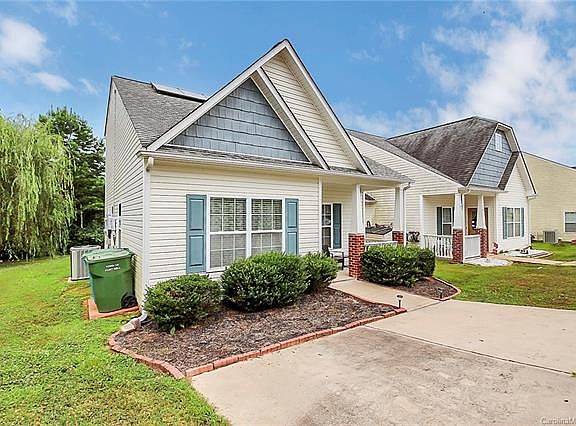 4th image of 180 Brookshire Dr
