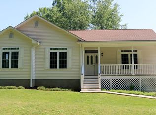 12 Grassy Meadow Dr, Candler, NC 28715