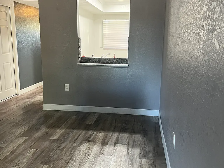 301 Golf Villas Ct NW — Photo 8