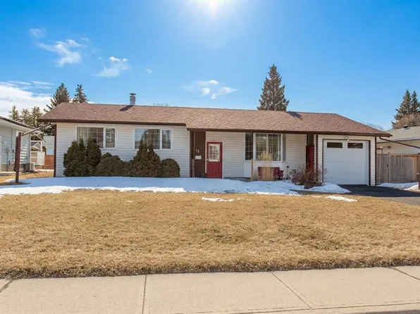 13 N Scott St, Red Deer, AB T4N 0E3