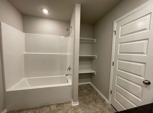 1406 E Piedmont Ct, Siloam Springs, AR 72761