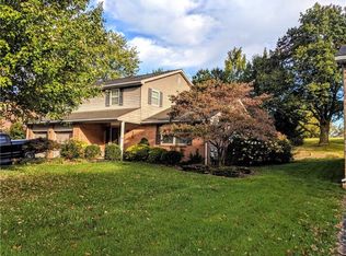 801 S Shenandoah Dr, Latrobe, PA 15650