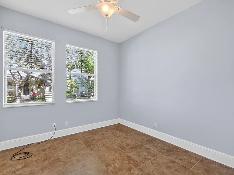 7865 15th Ln — Photo 27