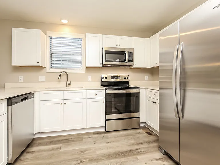 5921 Belle Oaks Pl — Photo 6