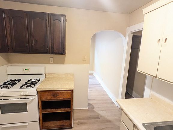 5th image of 1308 E 8th St #2