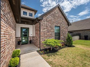404 Carlow Way, Yukon, OK 73099