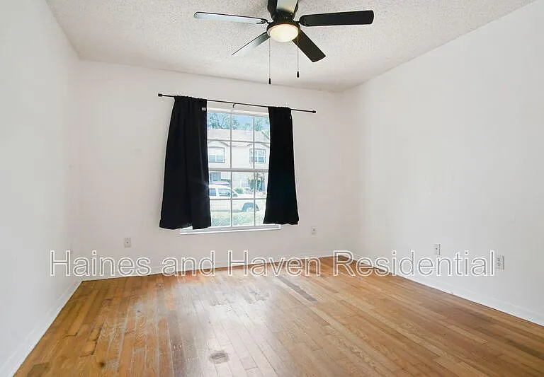 2492 Saint Augustine Blvd — Photo 19