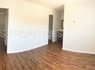 1304 Roxanne Dr APT 17, El Cajon, CA 92021