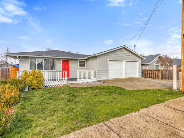 400 N 10th St, Central Pt, OR 97502