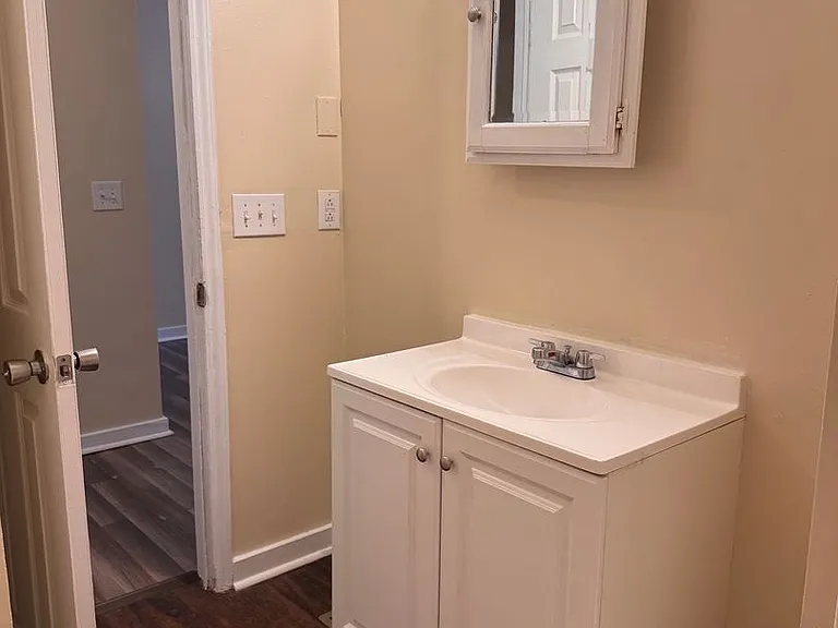 1240 Old Liberty Rd — Photo 35