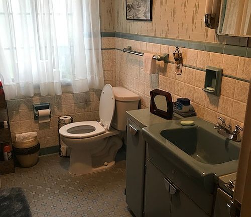 Main Bathroom