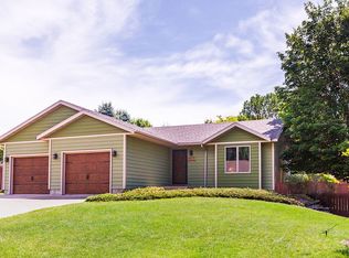 1415 Westwood Dr, Faribault, MN 55021