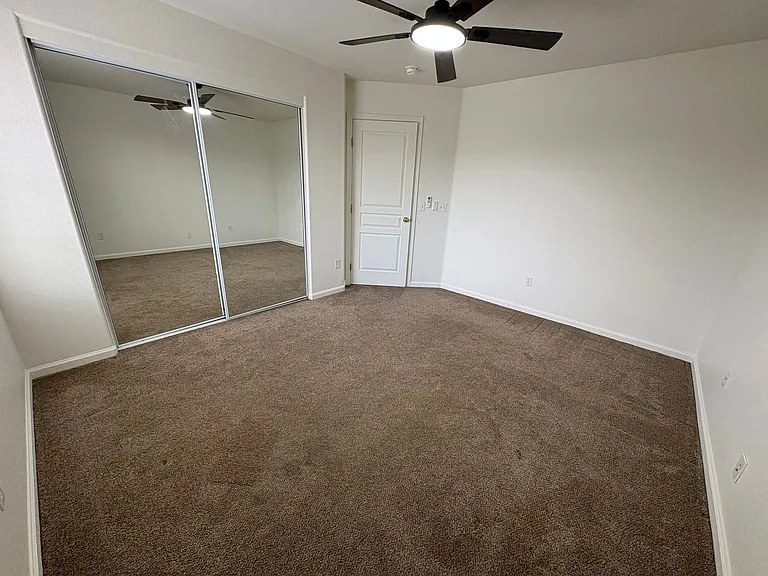 5928 W Whitley Ave — Photo 20