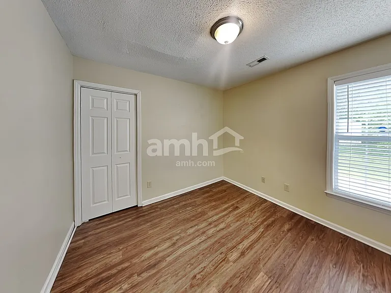 4902 Hunters Blf — Photo 18