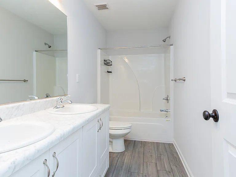 5105 Heathbrook Dr — Photo 16