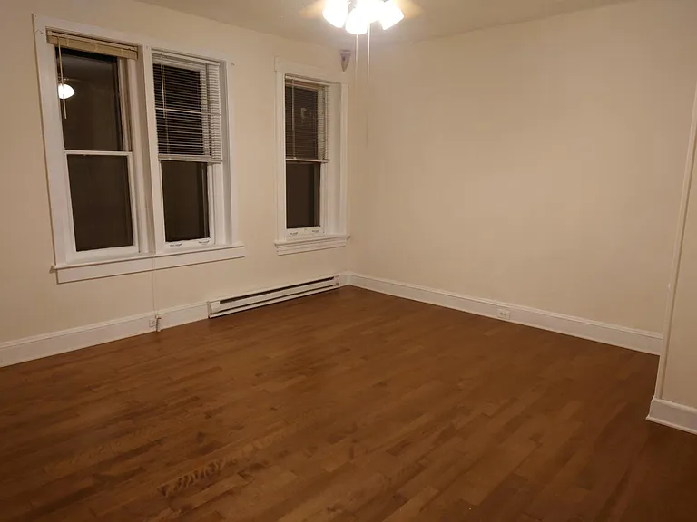 1832 Bolton St #2 — Photo 8