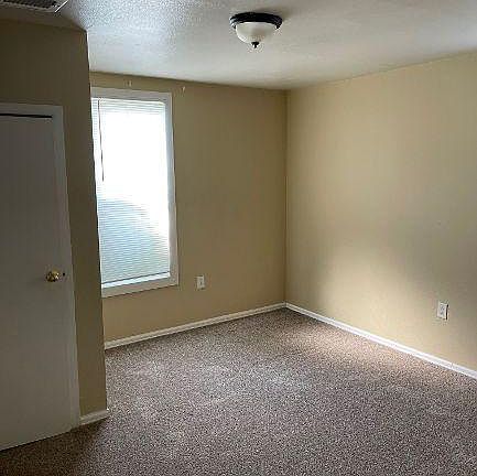3rd image of 306 W Adams Ave