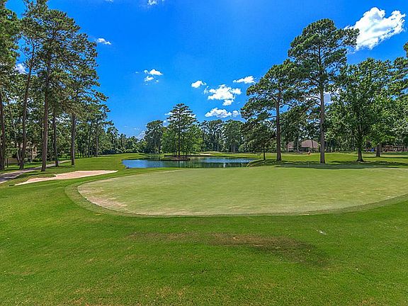 4th image of 3547 Pebble Beach Blvd