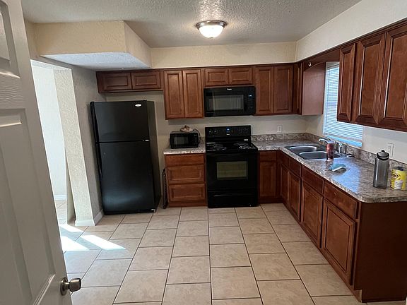 3rd image of 349 Quentin Ave NW #A