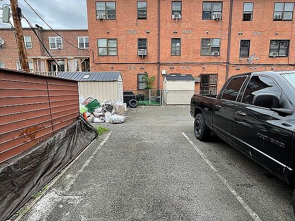 4th image of 918 Wheeler Ave APT A