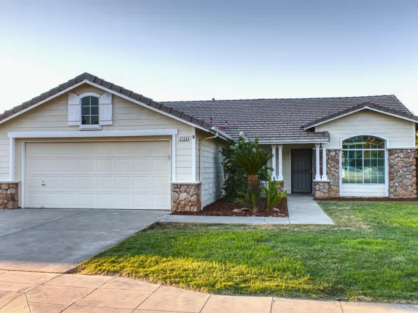 2723 Mitchell Ave, Clovis, CA 93611