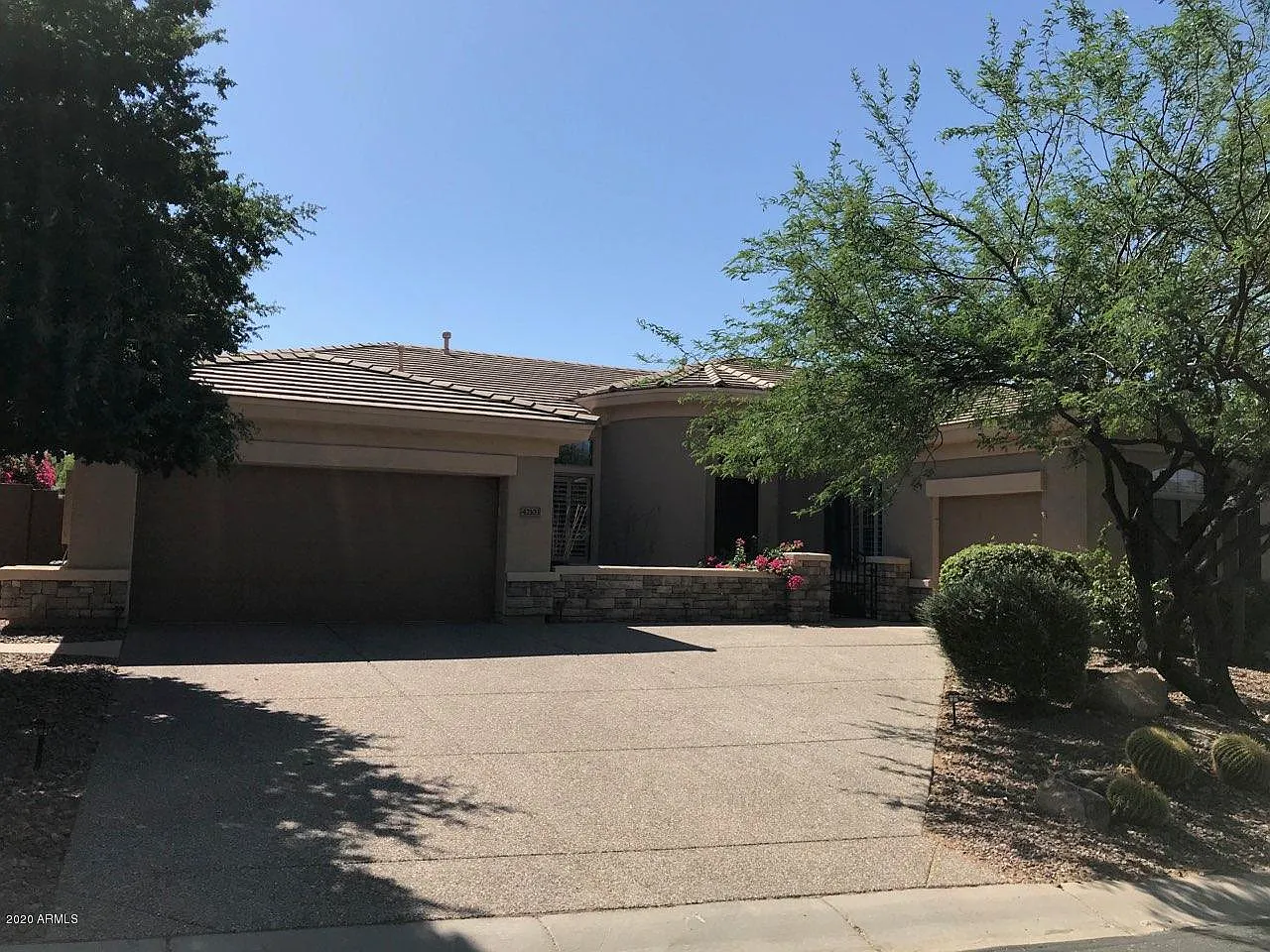 3 bed, 2.5 bath, 3475 sqft, $4,500 — Photo 2