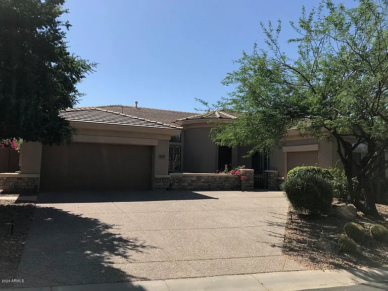 42103 N Astoria Way — Photo 2