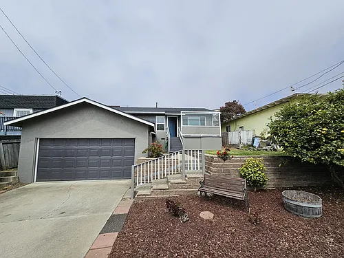 1348 Prescott Dr Photo 1