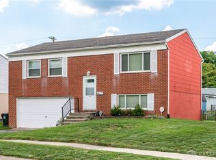 309 Ellenwood Dr, Dayton, OH 45449