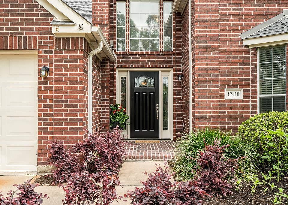 1st image of 17410 Jade Springs Dr