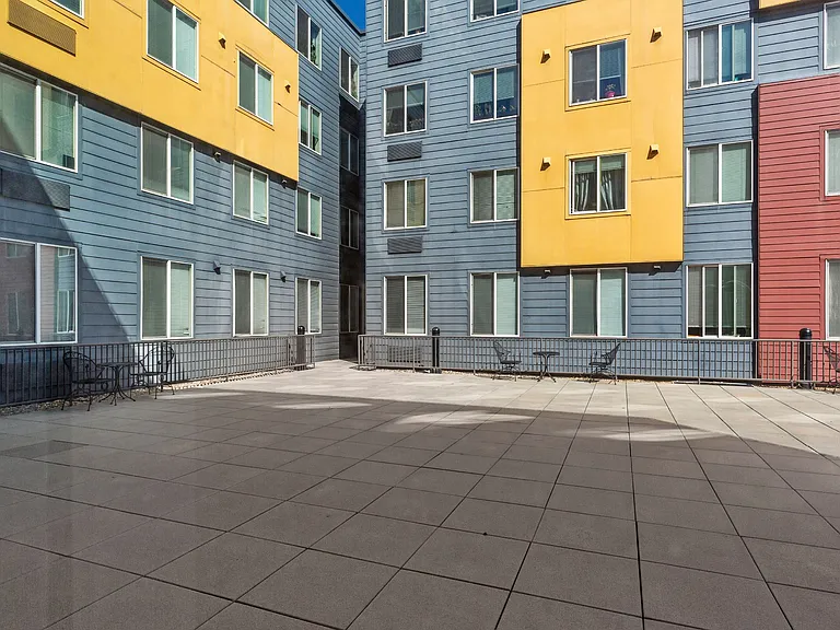 Lincoln Terrace - making downtown living feel like home — Photo 6