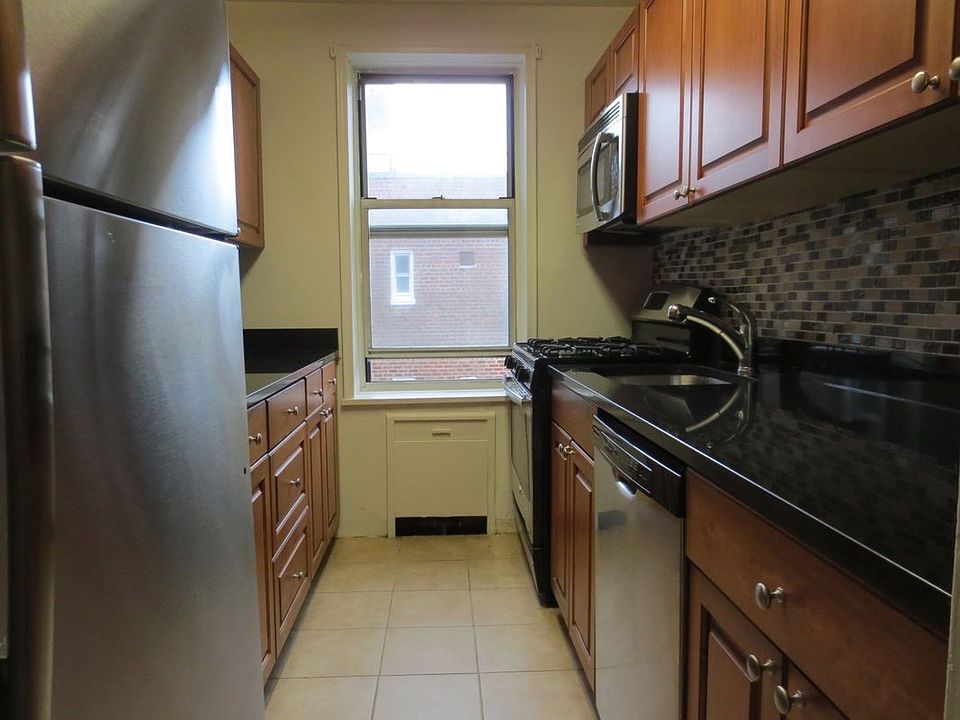 1st image of 402 Ocean Pkwy APT 507