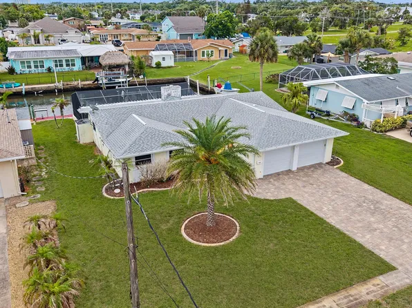 149 Coral Cir, South Daytona, FL 32119