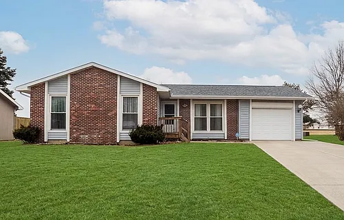 2104 Timber Creek Dr Photo 1