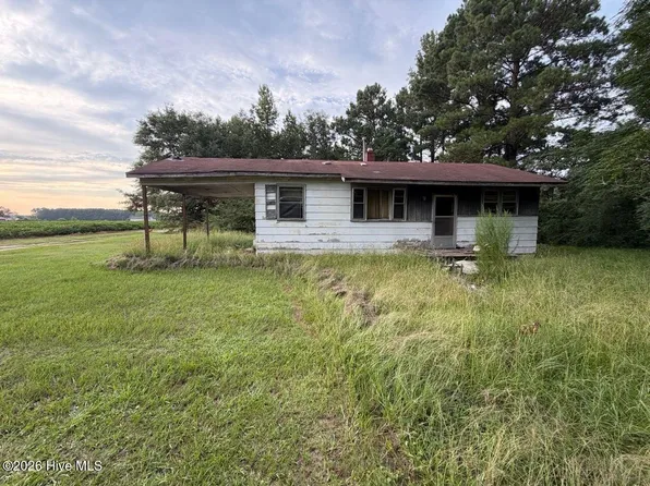 157 Mystic Lane, Raeford, NC 28376