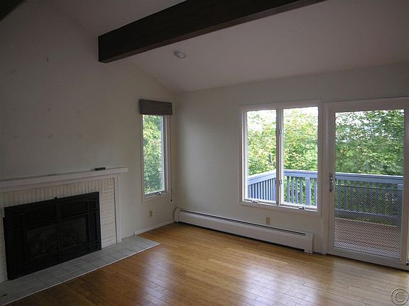 3rd image of 212 Artemos Dr
